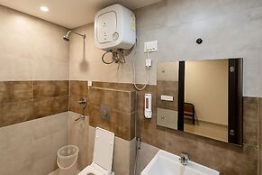 Hotel Good Luck by JMD Group