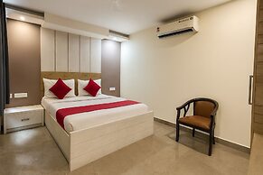 Hotel Good Luck by JMD Group
