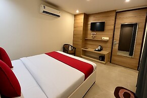 Hotel Good Luck by JMD Group