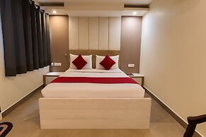 Hotel Good Luck by JMD Group