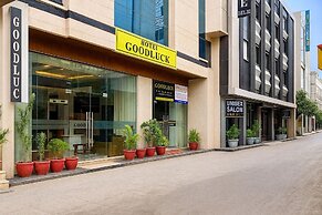 Hotel Good Luck by JMD Group