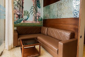 Hotel Good Luck by JMD Group