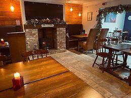 Courtyard Rooms - Studio - Double Bed - Wifi