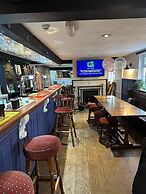 Courtyard Rooms - Studio - Double Bed - Wifi