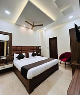 Monga Dreams 120 Mtrs from Golden Temple