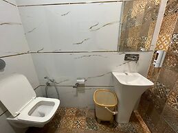 Monga Dreams 120 Mtrs from Golden Temple