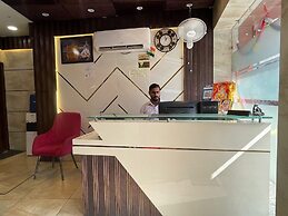 Monga Dreams 120 Mtrs from Golden Temple