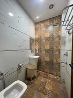 Monga Dreams 120 Mtrs from Golden Temple