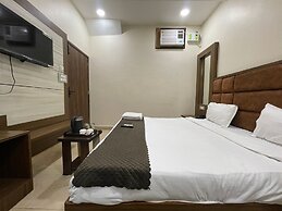 Monga Dreams 120 Mtrs from Golden Temple