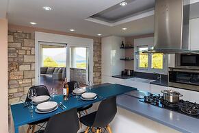 Kbel sea View Villa, Private Pool, Sleeps8, Garden