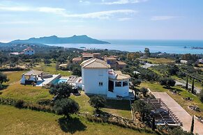 Kbel sea View Villa, Private Pool, Sleeps8, Garden