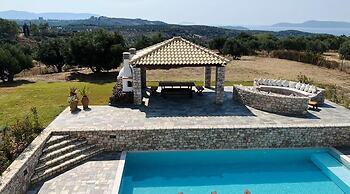 Kbel sea View Villa, Private Pool, Sleeps8, Garden