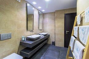 Kbel sea View Villa, Private Pool, Sleeps8, Garden