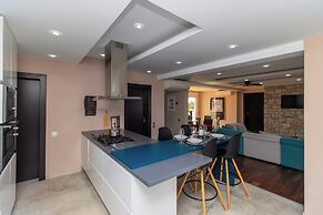 Kbel sea View Villa, Private Pool, Sleeps8, Garden