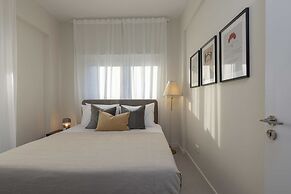 Phaedrus Living Mini Art House Kahlo