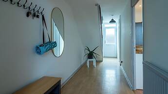 Captivating 3-bed House in London