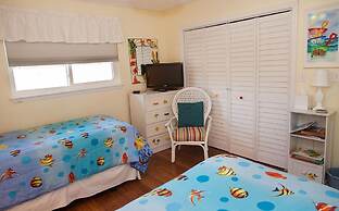 Seascape 55b- Surfer Girl