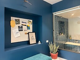 Hued A boutique Stay