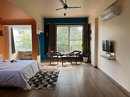 Hued A boutique Stay