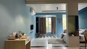 Hued A boutique Stay