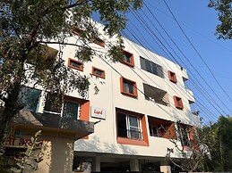 Hued A boutique Stay