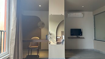 Hued A boutique Stay