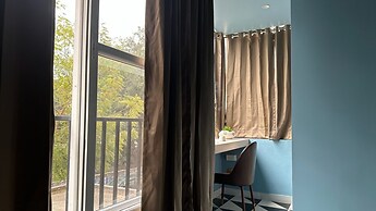 Hued A boutique Stay