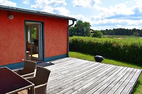 Ferienhaus mit Grosser Terrasse am Garder See