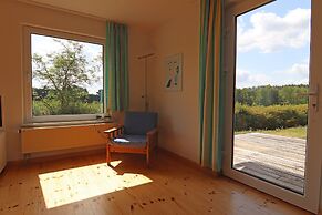 Ferienhaus mit Grosser Terrasse am Garder See