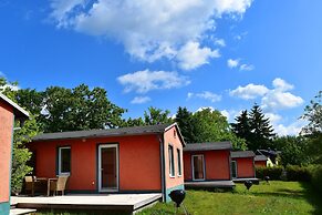 Ferienhaus mit Grosser Terrasse am Garder See