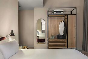 Sonder by Marriott Bonvoy The Teacher