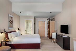 Sonder by Marriott Bonvoy The Teacher