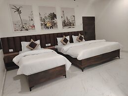 Serendipity by the Ganges