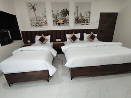 Serendipity by the Ganges