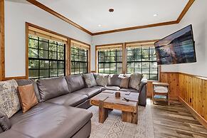 Serenity Cove Lake House #2472 by Big Bear Vacations
