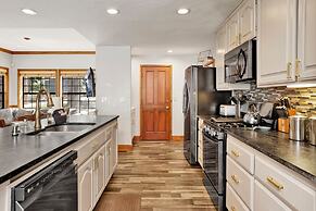 Serenity Cove Lake House #2472 by Big Bear Vacations