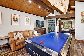 Serenity Cove Lake House #2472 by Big Bear Vacations