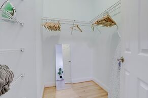 Amazing House 5 min from Waterfront Park