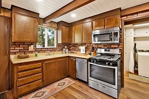 Pinetree Retreat #2499