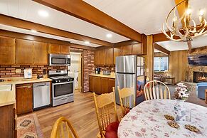 Pinetree Retreat #2499