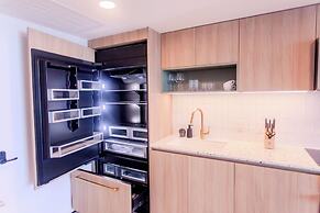 Luxurious Downtown Escape