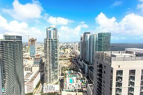 Luxurious Downtown Escape