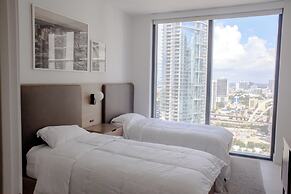 Luxurious Downtown Escape