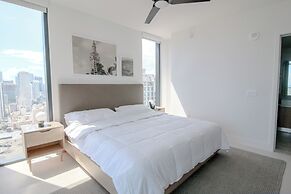 Luxurious Downtown Escape