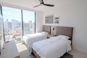 Luxurious Downtown Escape