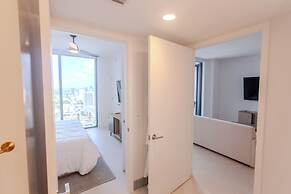 Luxurious Downtown Escape