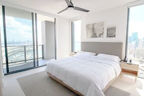 Luxurious Downtown Escape