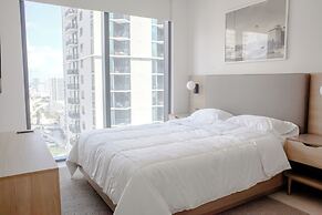 Luxurious Downtown Escape