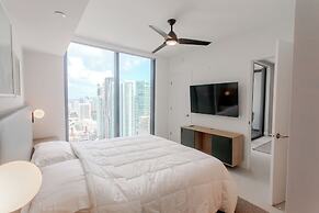 Luxurious Downtown Escape