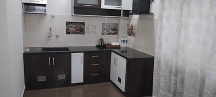 SLV Aashraya Apartment Stay